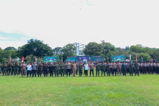 SEMANGAT KEBERSAMAAN DAN PENGABDIAN WARNAI PEMBUKAAN LATSITARDA NUSANTARA KE-45 DI BANTEN